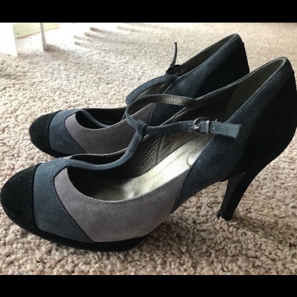 Boden T Strap Color Block Pumps
